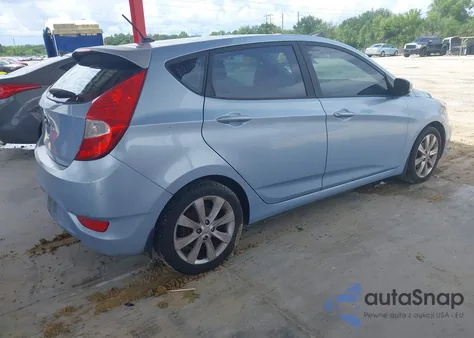 2013 Hyundai Accent Se из США, поврежденный, VIN KMHCU5AE1DU086048
